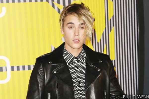Justin Bieber Obliquely Admits Using Instagram to Look at 'Pretty Girls'