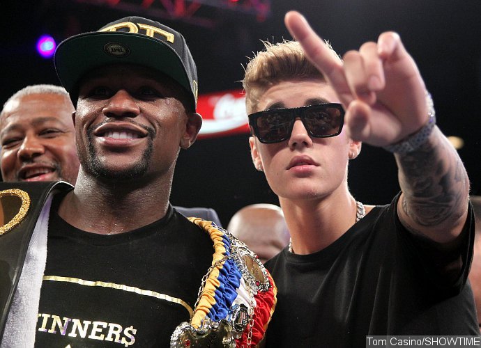 Justin Bieber Plays Impromptu Mini-Concert With Floyd Mayweather, Jr. in Bora Bora