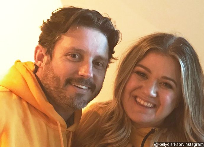 Kelly Clarkson Thought She Was 'Asexual' Until She Met Husband Brandon Blackstock