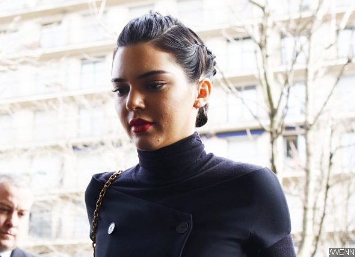 Kendall Jenner Hides Her Face From Paparazzi Amid Pepsi Ad Backlash. Too Embarrassed?