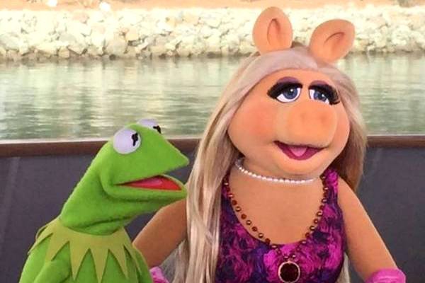 Kermit and Miss Piggy Break Up Before 'The Muppets' Reboot Premieres on ABC