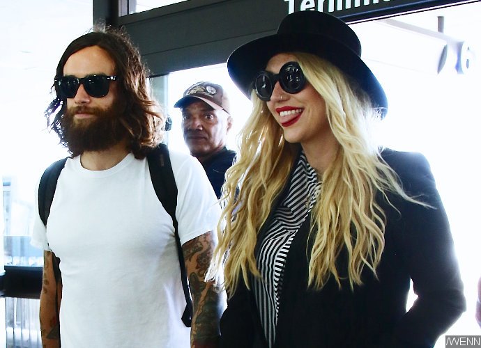 Kesha Cozies Up to Boyfriend in the Bahamas Amid Legal Battle
