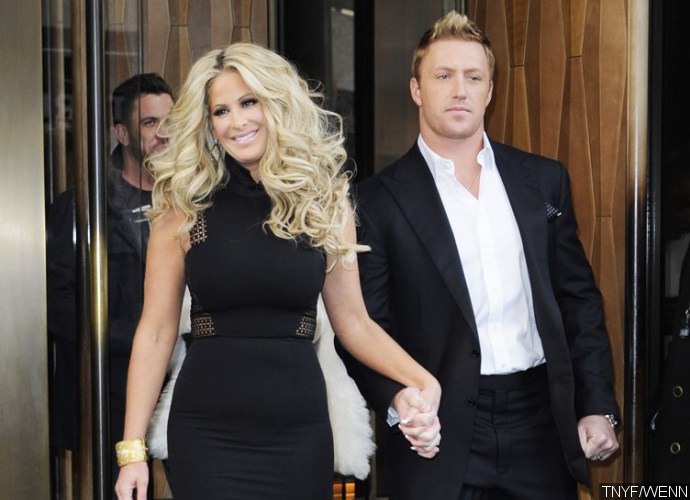 Kim Zolciak-Biermann Snaps a Nude Pic of Her Husband Kroy 