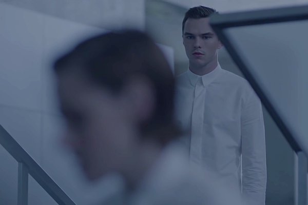 Kristen Stewart and Nicholas Hoult Have Silent Interaction in 'Equals' First Clip