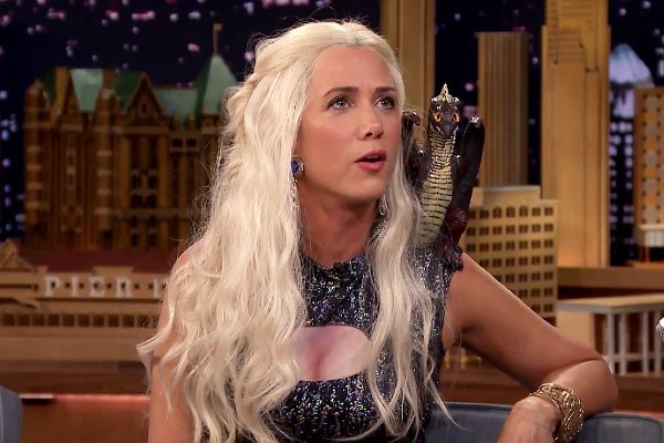Video: Kristen Wiig Visits 'Tonight Show' as Khaleesi From 'Game of Thrones'
