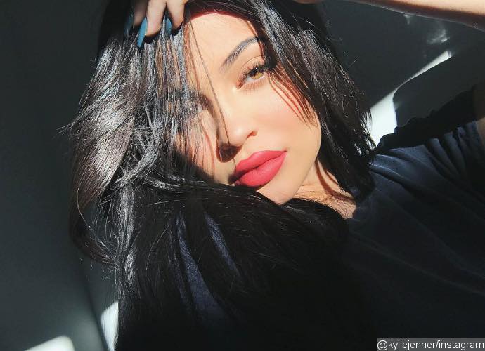 Battling Insecurity, Kylie Jenner Already Wants Her Pre-Pregnancy Body Back Again