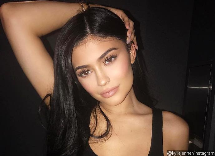 Kylie Jenner Is Finally Spotted With Her Huge Baby Bump at CVS, but Fans Are Confused