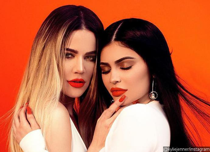 Kylie Jenner Makes Brief Appearance in Khloe Kardashian's Snapchat Video