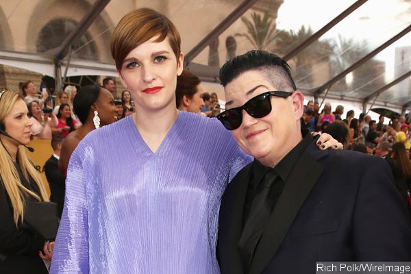 Actress Lea DeLaria Engaged to Girlfriend