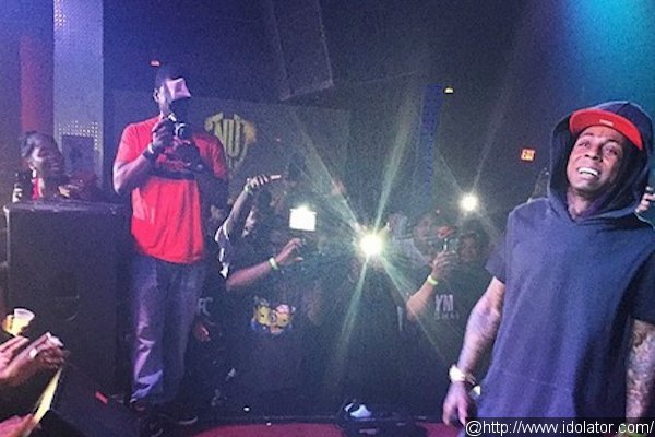Lil Wayne Disses Cash Money Again During Live Gig