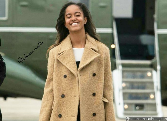 Malia Obama Locking Lips With Mystery Man, Smoking a Cigarette at Harvard-Yale Football Game