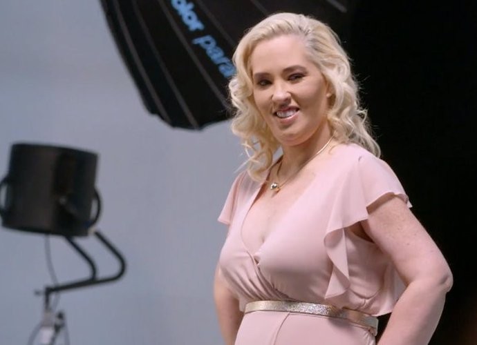 Mama June Shows Off Size 4 Figure in Baywatch-Themed Photo Shoot