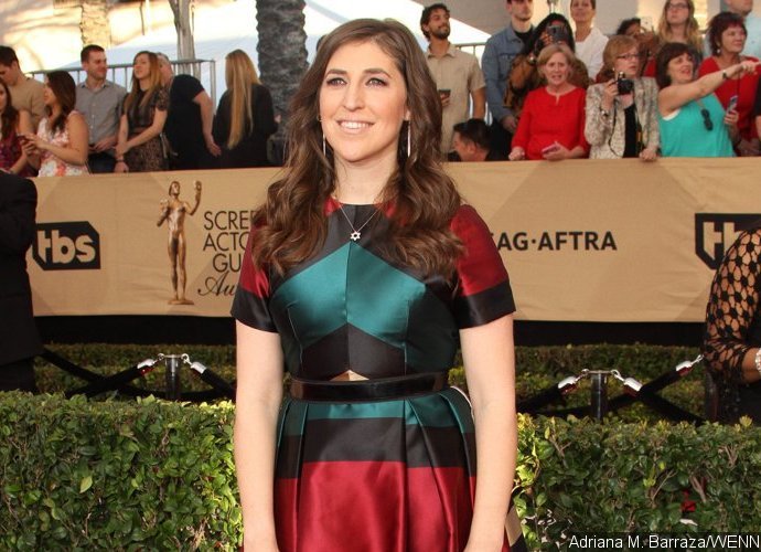 Mayim Bialik Is Accused of Victim-Shaming in Her Remarks on Harvey Weinstein Scandal, She Responds