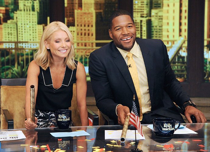 Report: Michael Strahan Begging to Return to 'Live! with Kelly' After Feud With 'GMA' Co-Host