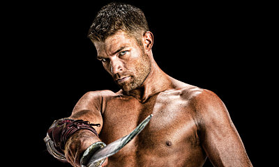Liam McIntyre's Spartacus embraces leadership on 'Spartacus: Vengeance' 