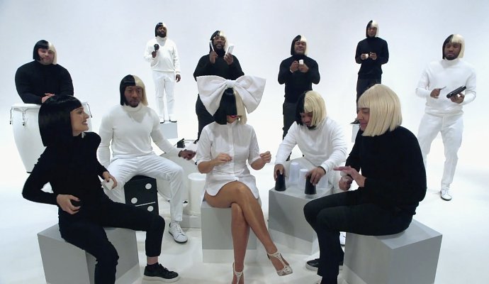 Natalie Portman, Jimmy Fallon in Sia Wigs Join Sia During 'Tonight Show