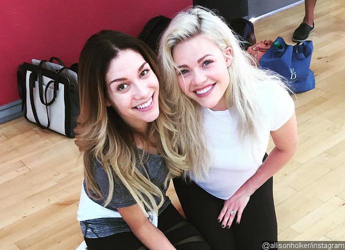 Newly-Engaged Witney Carson Shows Off Diamond Ring