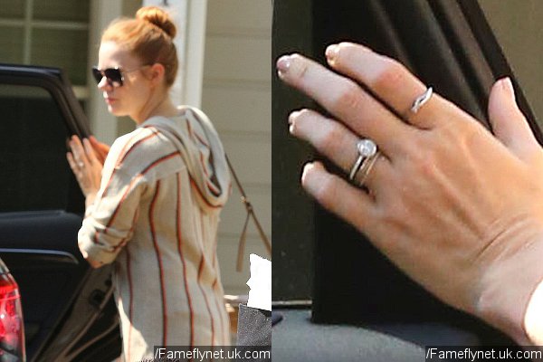 Newlywed Amy Adams Flashes Wedding Band