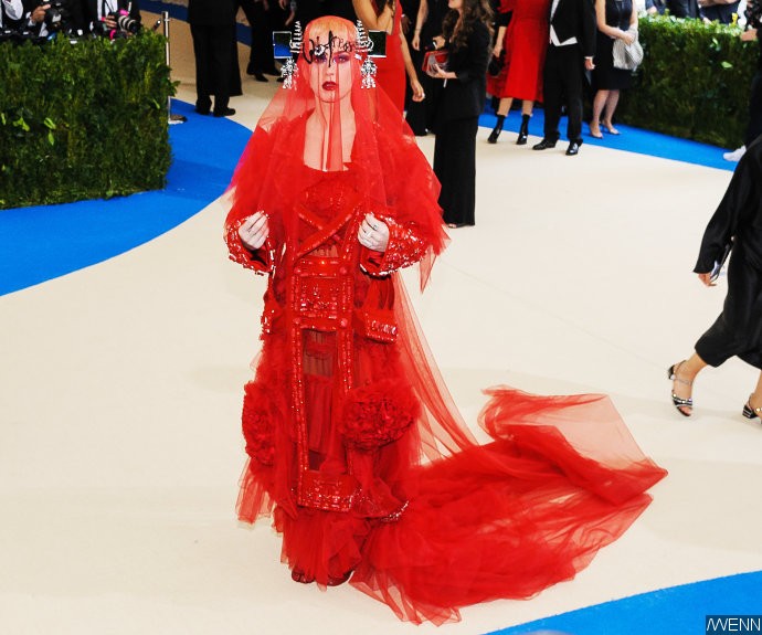katy perry red outfit
