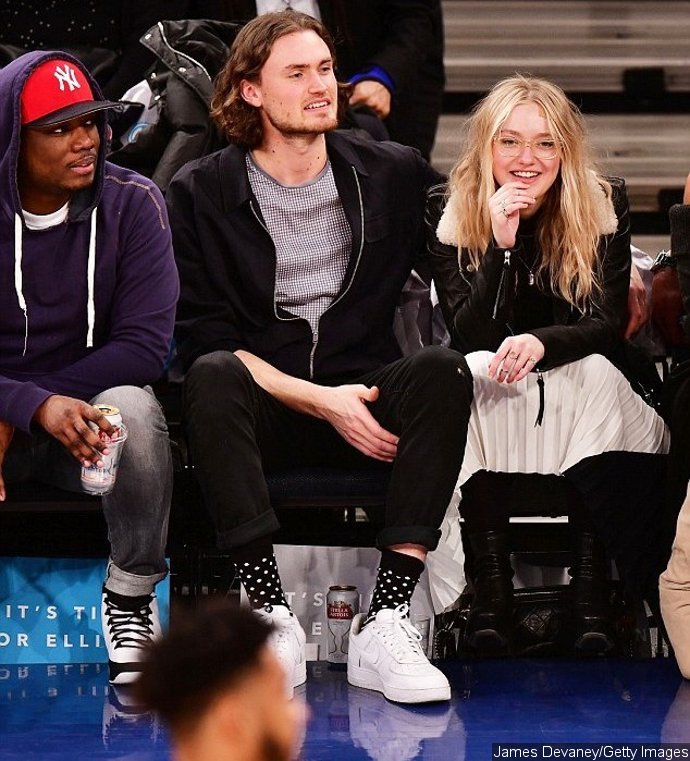 dakota fanning dating henry frye