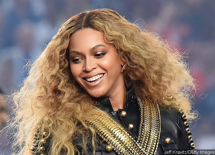 NYPD Urges Beyonce to Apologize for Her Super Bowl 50 Performance