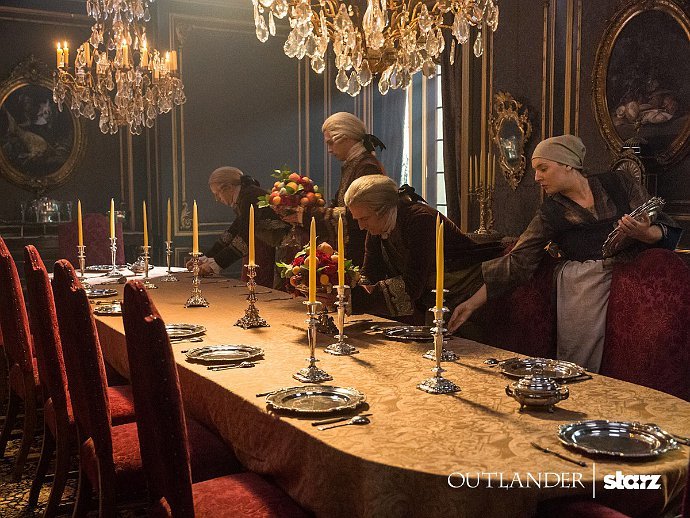 'Outlander' New Season 2 Photo: 'Prepare Yer Tables'