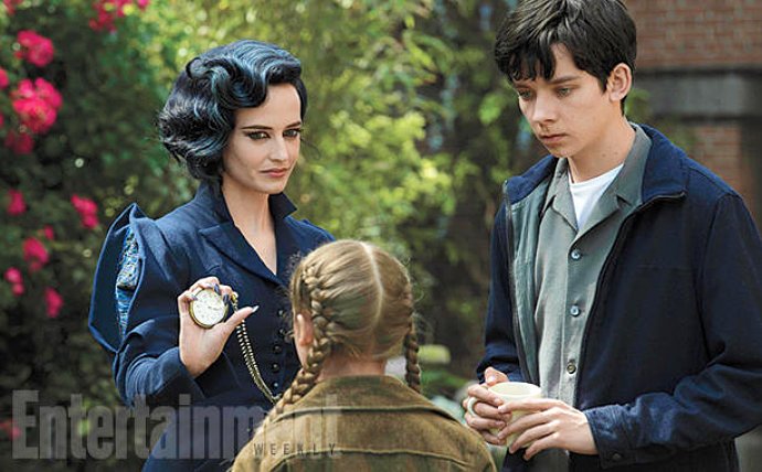 Check Out New Pics of Tim Burton's 'Miss Peregrine's Home for Peculiar Children'