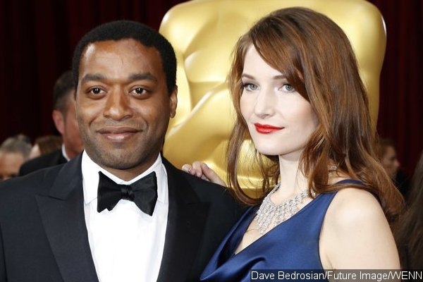 Report: Chiwetel Ejiofor Splits From Girlfriend Sari Mercer