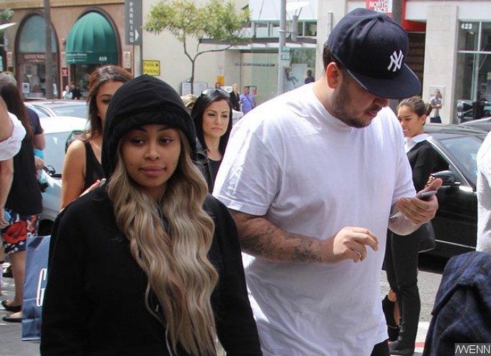 Did Rob Kardashian Just Reveal Name of His and Blac Chyna's Baby With New Neck Tattoo?