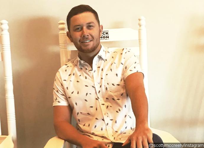 Scotty McCreery dating Gabi Nico