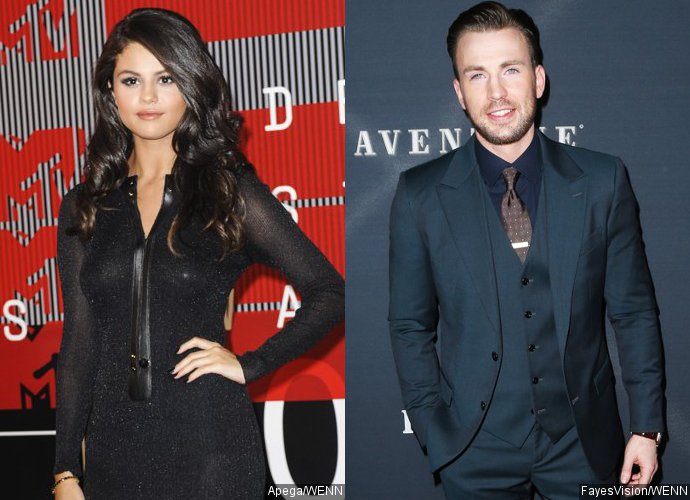 Selena Gomez Has a Crush on Chris Evans