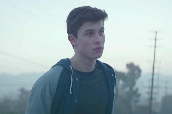 Shawn Mendes Debuts 'Aftertaste' Music Video