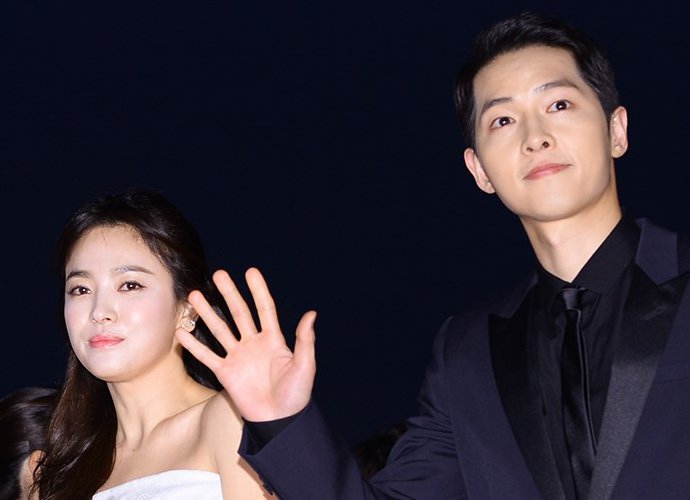 Report Song Joong Ki And Song Hye Kyo S Parents Meet For The