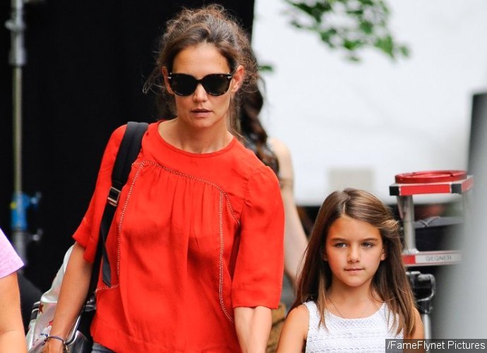 Suri Cruise Seen Sobbing During Outing With Katie Holmes