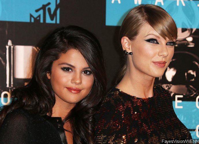 Taylor Swift and Selena Gomez Look Fabulous During Makeup-Free Outing