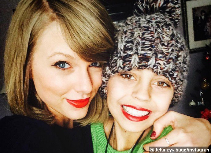 Taylor Swift Gives Surprise Christmas Visit to Young Fan Battling Cancer