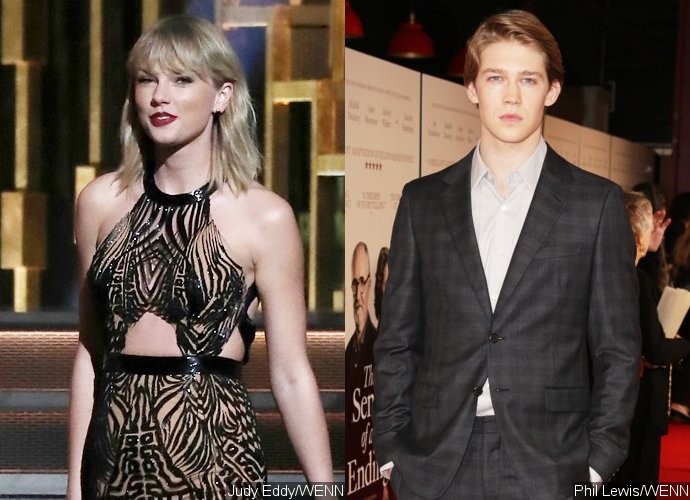 Taylor Swift Looks Smitten in Nashville With Joe Alwyn