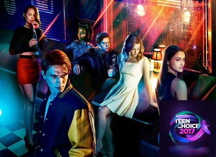 Teen Choice Awards 2017: 'Riverdale' Wins Big in TV Department
