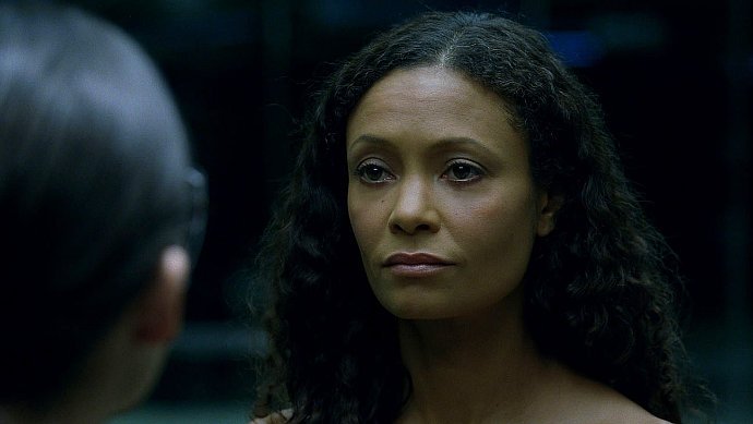 thandie newton says harrowing westworld scene is like a death penalty
