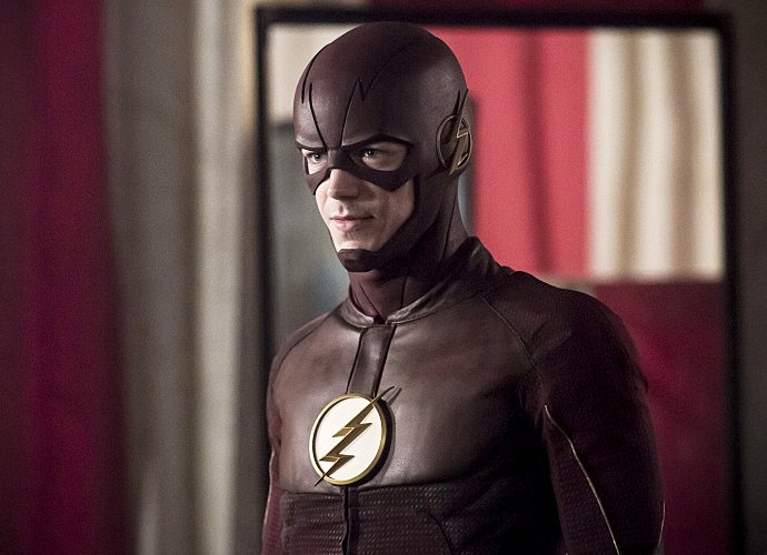 'The Flash' Season 4 Set Photos Reveal New Suit and Female Villain