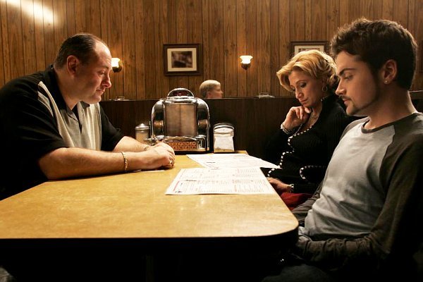 'The Sopranos' Creator Analyzes Final Scene