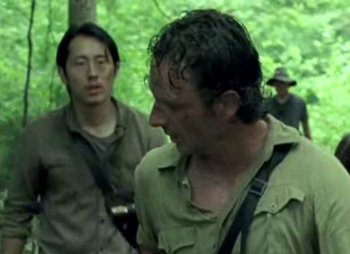 'The Walking Dead' 6.03 Sneak Peeks: Make Sure You Get Back