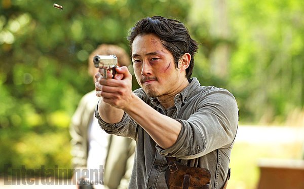 'The Walking Dead' Season 6 Pictures: Glenn Looks Ferocious
