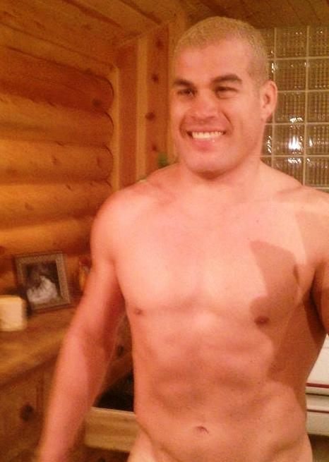 tito-ortiz-nude-photo-leaked.jpg