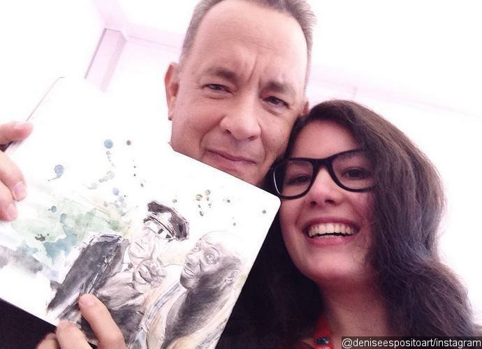 Tom Hanks Gives Fan Typewriter From His Personal Collection