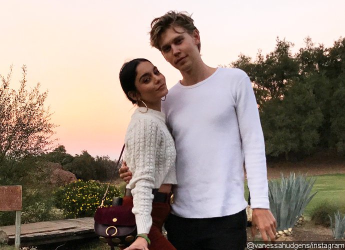 Vanessa Hudgens Denies Rumors That She's Engaged to Austin Butler