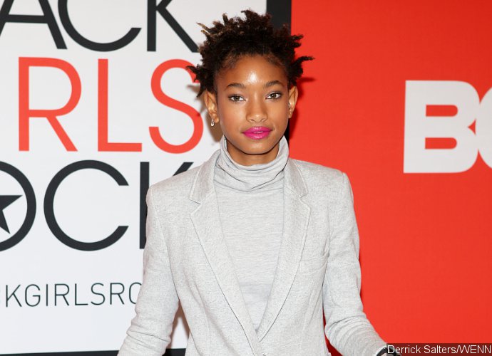 Willow Smith Signs With Kendall Jenner Modeling Agency