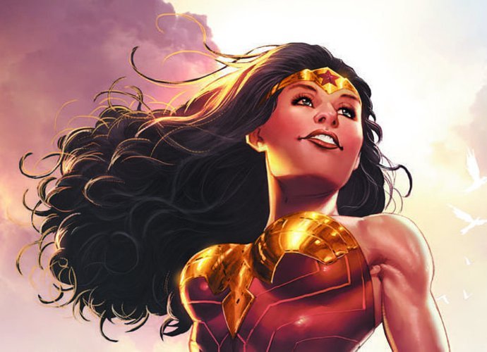 'Wonder Woman' Writer Confirms Diana Prince Is 'Obviously' Bisexual