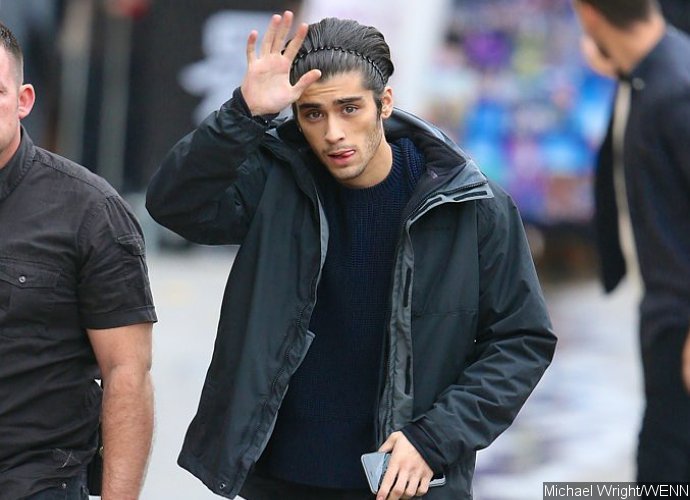 What Happened? Zayn Malik's Fans Flood Twitter With Hashtag 'ZaynStayStrong'