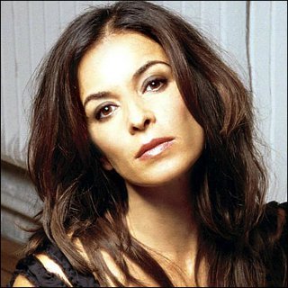 Annabella Sciorra Profile Photo